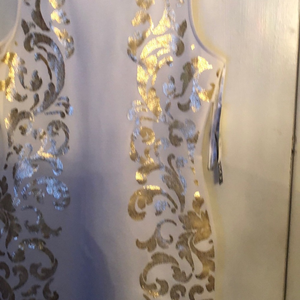 Dress - Picture 4 of 4